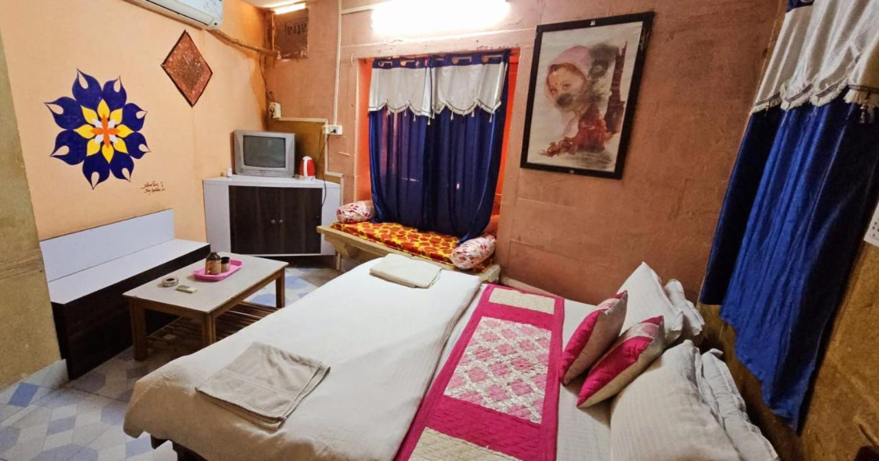 Nomadic Backpackers Hostel Jaisalmer Exteriör bild