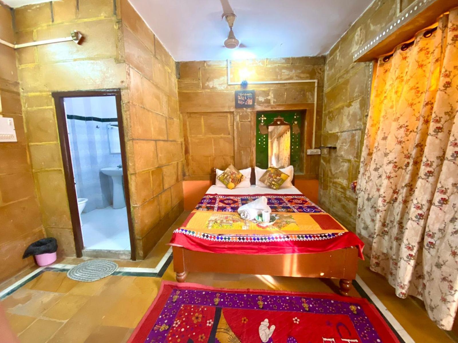 Nomadic Backpackers Hostel Jaisalmer Exteriör bild